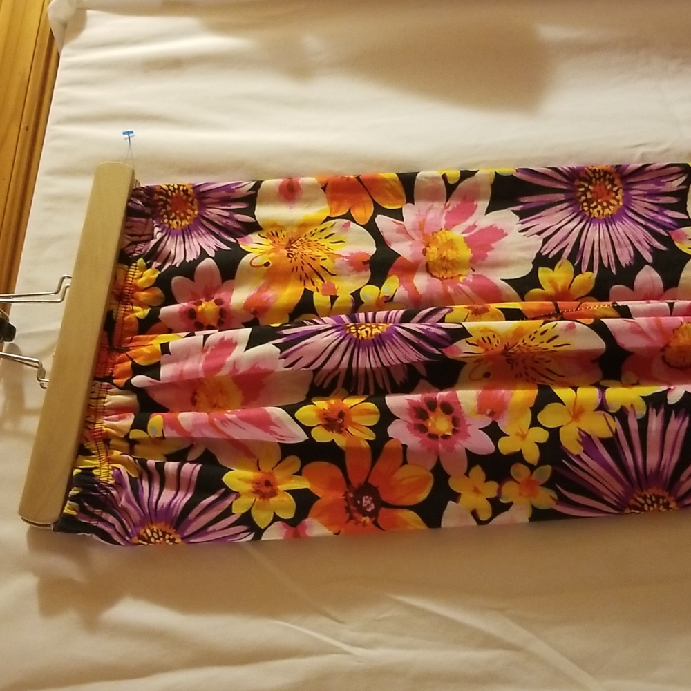 Womens  leggings  brand Hot Kiss one sizes fits all color print